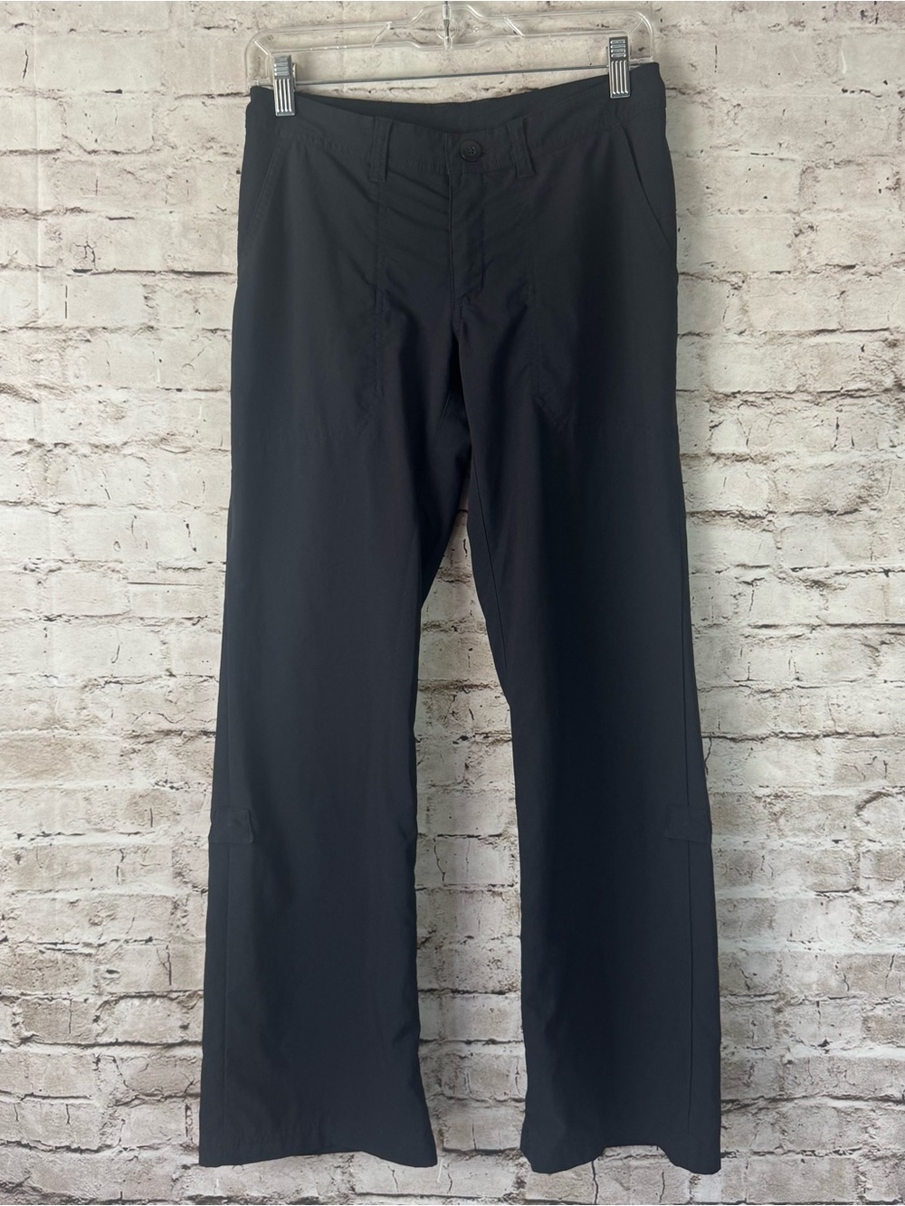 Patagonia Women's Size 2 Pants Black Roll Tab Nylon Polyester Hiking Outdoor Low